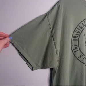 Disney Parks Walt‎ Disney World Castle Since 1971 Olive Green T-Shirt (X-large) thumbnail 2