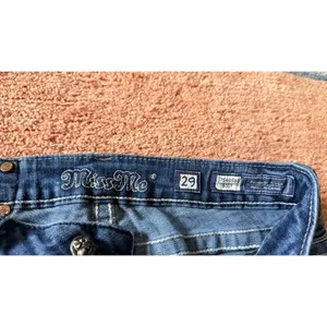 Miss Me Bootcut Jeans Size 29 Medium Wash Embroidered Back Pockets thumbnail 2