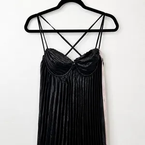 NEW Lulus Brilliant Allure Black Pleated Empire Sweetheart Maxi Dress Small thumbnail 6