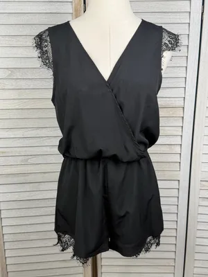 PAPER CRANE Black Lace Cap Sleeve Romper with Crossover V Neckline-Small thumbnail 2