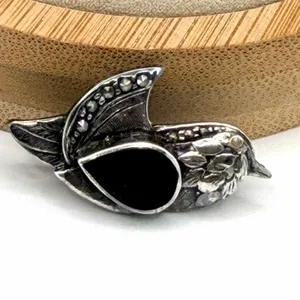 Vintage 925 Sterling Silver Black Onyx Marcasite Bird Brooch thumbnail 3