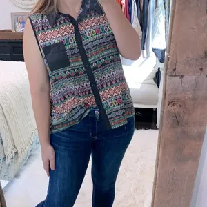 No boundaries sleeveless top floral size XLarge thumbnail 2