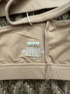 Skims Bralette  thumbnail 5