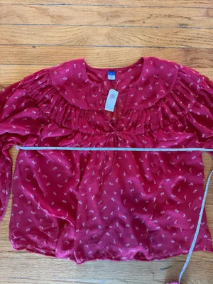 NWT Old Navy Floral Chiffon Blouse thumbnail 3