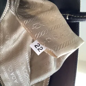Elegant PRADA nylon tote bag 🌷🌷🌷 thumbnail 16