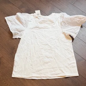 A new day White Eyelet Sleeve Top NWT Medium C7-017 thumbnail 5