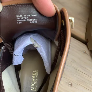 Nice authentic Michael Kors combat booties 🤎🤎🤎 thumbnail 15