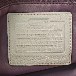 Vintage cream and white Coach shoulder bag #19044 thumbnail 8