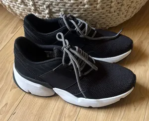 AV RE BLACK SNEAKERS Size 7 thumbnail 1