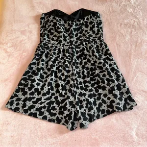 Express gray and black leopard print strapless romper size 0 ruffle detail thumbnail 2