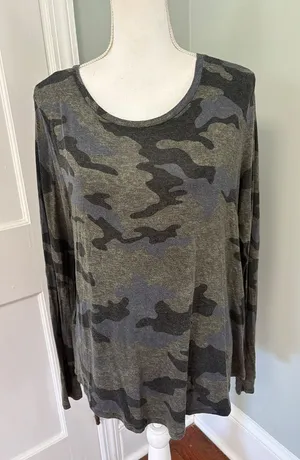 Aeropostale Camo Long Sleeve Scoop Neck Top - Olive & Charcoal Size XL‎ Perfect Crew thumbnail 1