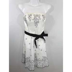 White House Black Market White Floral Embroidered Strapless Dress Women 6 A-Line thumbnail 2