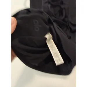 Alo Yoga Movement Black Strappy Back Long Line Sports Bra Size XS thumbnail 4