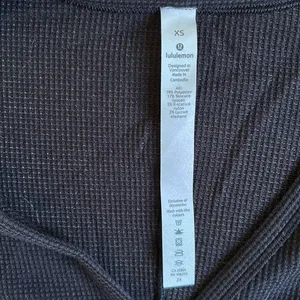 lululemon athletica Black Short Sleeve Top thumbnail 2