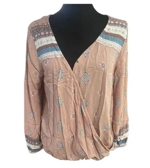 Mudd Pink Wrap Blouse with 3/4 Sleeves Sz Lg fits Med also thumbnail 1