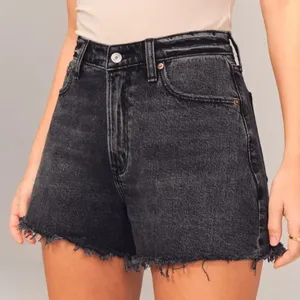 Abercrombie & Fitch Curve Love Black Cutoff Shorts High Rise Size 26/2 thumbnail 1
