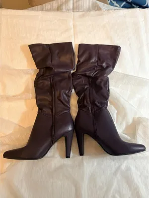 Christian Siriano Knee High Boots PLUM/eggplant color Ruched Zip size 9 Women thumbnail 2