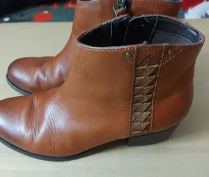 Clarks Maypearl Fawn Ankle Round Toe Brown Boots 7.5 Southwestern Boho Casual thumbnail 1
