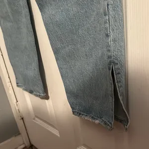 Abercrombie & Fitch 90s High Rise straight jeans thumbnail 6