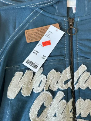 NWT urban outfitters cropped zip up thumbnail 3