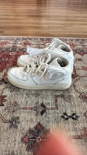 High-Top Air Force 1 Nike White Leather Shoes thumbnail 3