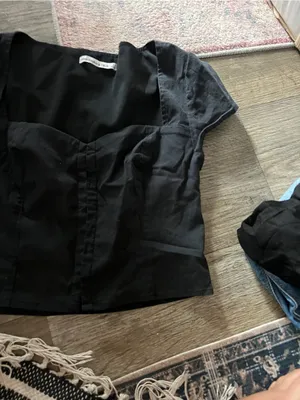 Abercrombie Black Short Sleeve Sweetheart Crop Top thumbnail 4