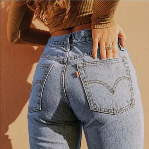 Levi’s Premium Wedgie Icon Fit in Shut Up Wash thumbnail 5