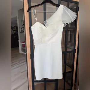 Amanda Uprichard Farryn mini Dress Ivory bridal satin ruffle silky formal bride thumbnail 2