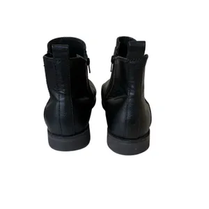 Frye & Co Women's Black Michael Chelsea Boots Size 8.5M Vegan Leather Minimalist thumbnail 4