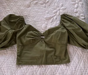 Abercrombie Crop Top thumbnail 3