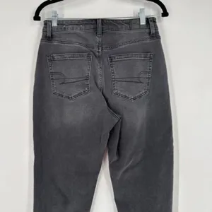 American Eagle Charcoal Gray Super Hi Rise Mom‎ Jeans Size 4 thumbnail 4