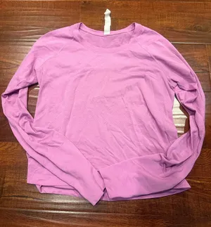 Lululemon Long Sleeve Swiftly Tech thumbnail 1