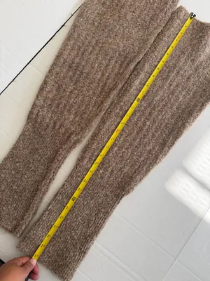 Danielle Guizio leg warmer thumbnail 6