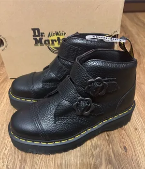 DR MARTENS Devon flower buckle black leather platform boots shoes women’s 9 new thumbnail 1