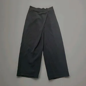 Lululemon Black Wide Leg Pants Women Size Small Asymmetrical Wrap Front Crop thumbnail 6