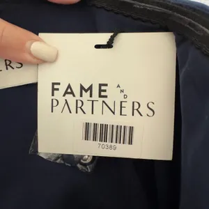3080 | NWT Fame Partners Navy Satin Strapless Gown Women 6 Prom HOCO Homecoming thumbnail 12