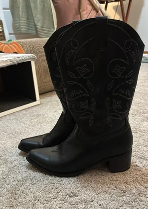 Amazon Black Western Boots thumbnail 1