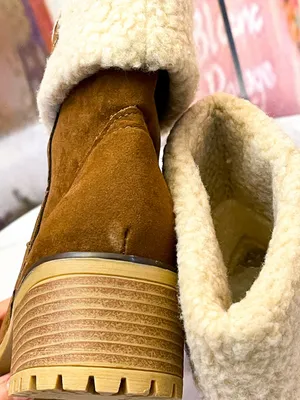 Faux Shearling Suede Lug Ankle Booties Brown 39 GUC Size 8 thumbnail 7