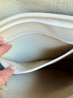 Vintage Unbranded Cream/White Leather Flap Crossbody Bag - Excellent Interior thumbnail 13