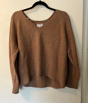 Old Navy Sweater thumbnail 1