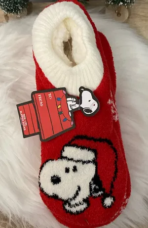 Peanuts Women's Snoopy Holiday Teddy Fur Slipper Socks NWT thumbnail 1