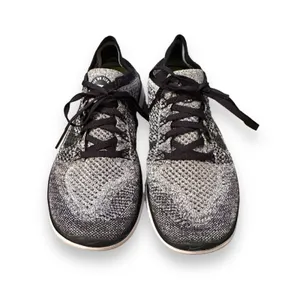 Nike Women's‎ Free RN Flyknit 2018 White Black Mesh Sneakers Sz 9 thumbnail 2