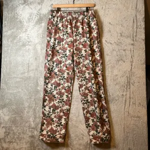 Lovers and Friends Tie Ankle Sweatpant in Red Victorian Floral size Medium‎ thumbnail 3