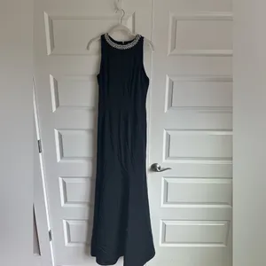 Mac Duggal‎ NWT Stunning Embellish Neck Sweep Train Trumpet Gown Size 4 Black thumbnail 4
