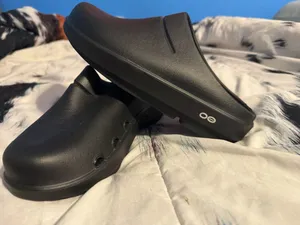 Black Shoes Size 8 thumbnail 2