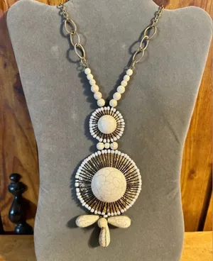 Chunky Statement Stylish Beaded Gold Tone Necklace thumbnail 1