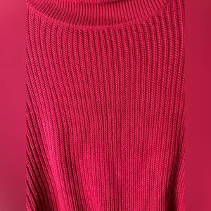 Ambiance Apparel Women’s Sweater Large Red Turtleneck Ribbed Knit‎ Long Sleeve thumbnail 5