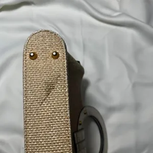 T309. vintage GUESS woven straw and beige croc-embossed tote bag thumbnail 6