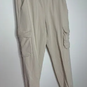 ALO Yoga High Rise Cargo Sweat Pant Cuffed Jogger 7/8 Size XS Womens thumbnail 10