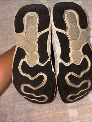 New Balance Black Athletic Running Shoes with White Midsole thumbnail 2